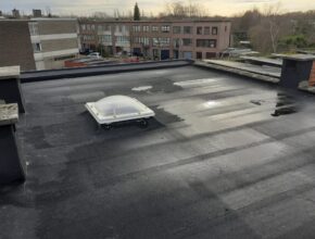 Edegem Skylux bolkoepel manueel opengaand